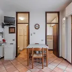 Apartamento Adamello 21 Accogliente Monolocale In Centro A Due Passi Dalle Piste