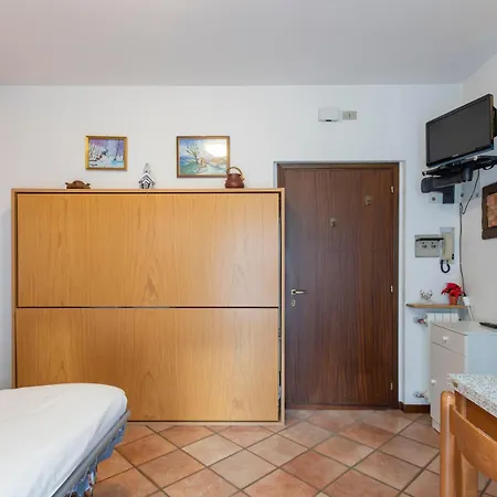 Adamello 21 Accogliente Monolocale In Centro A Due Passi Dalle Piste