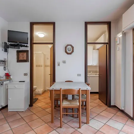 דירה Adamello 21 Accogliente Monolocale In Centro A Due Passi Dalle Piste