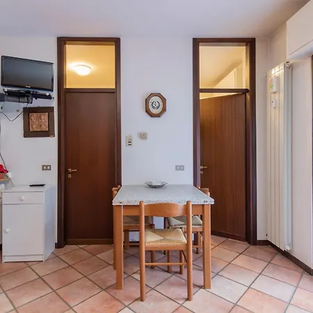 דירה Adamello 21 Accogliente Monolocale In Centro A Due Passi Dalle Piste